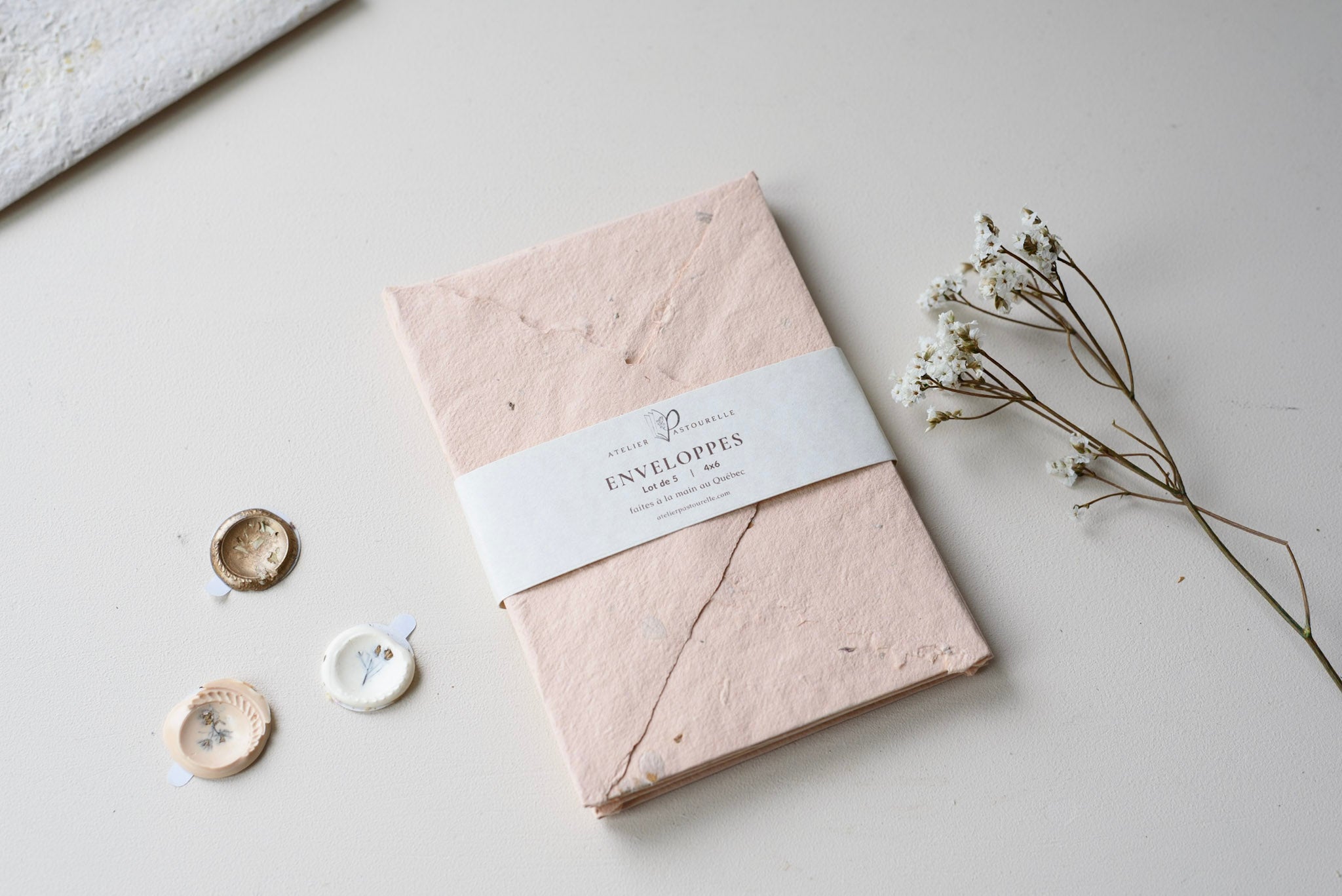 Enveloppes orangées - Atelier Pastourelle