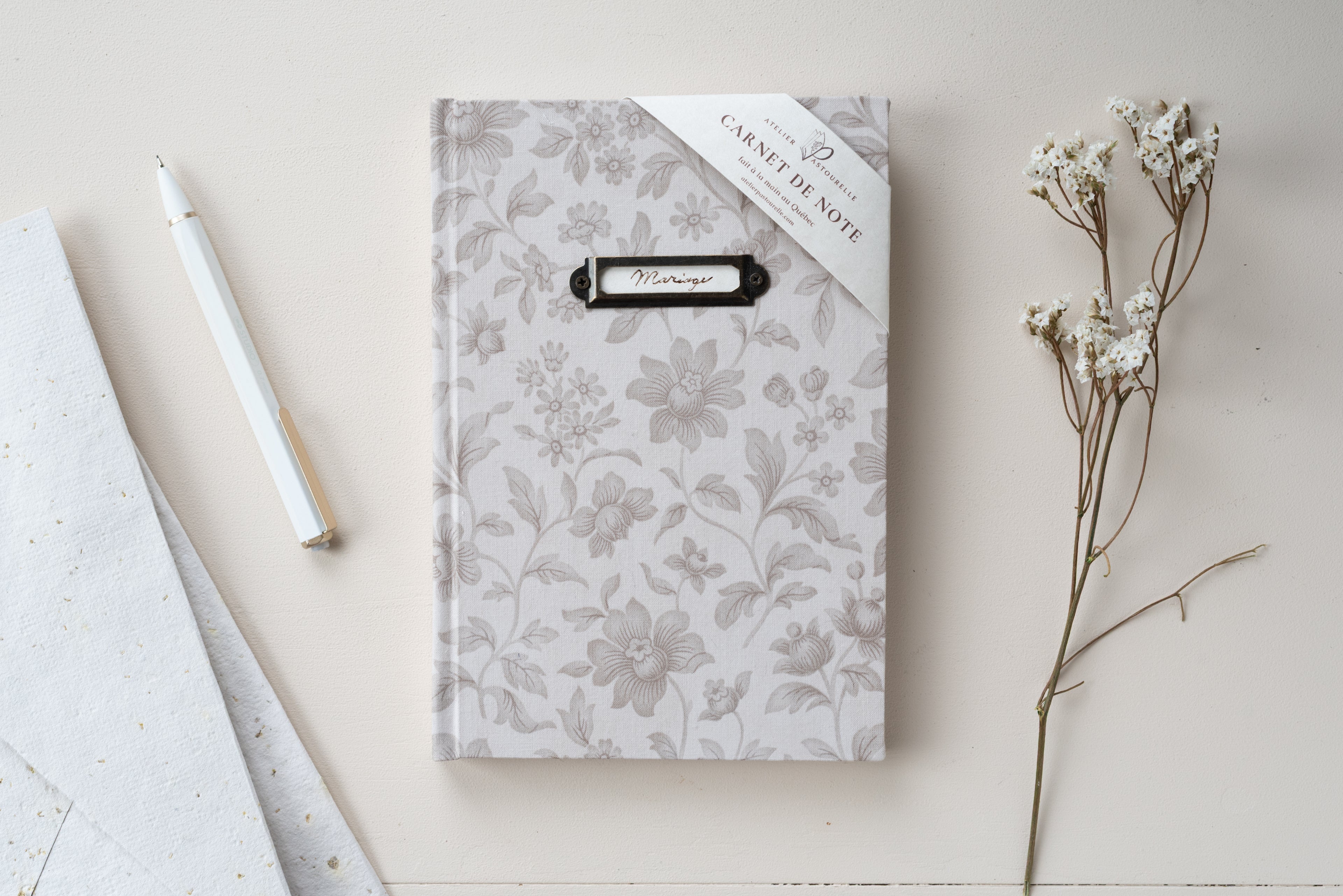 Personnalisable-Beige fleuri Atelier Pastourelle