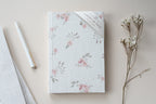 Carnet fleuri – Blanc fleurs roses Atelier Pastourelle