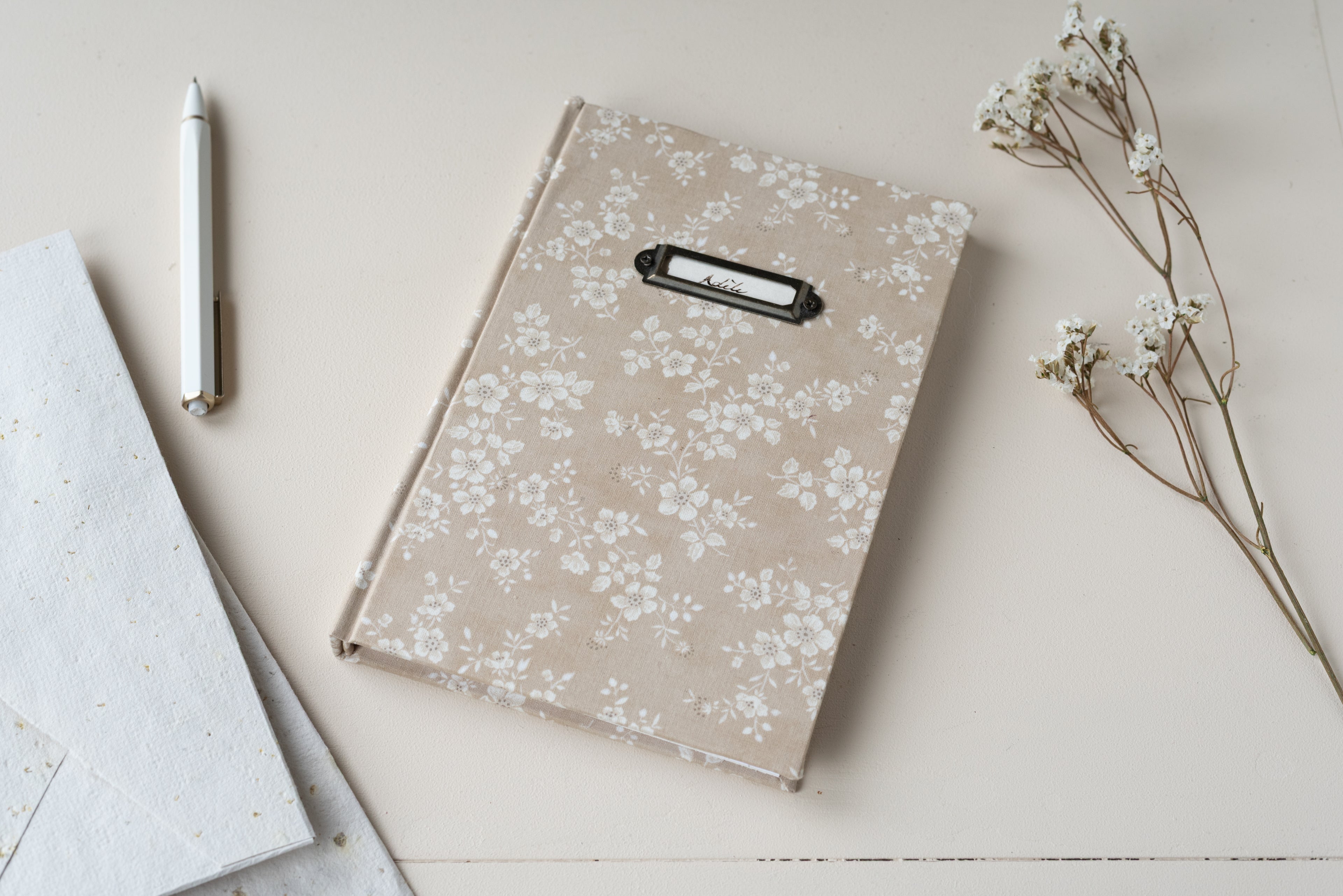 Personnalisable-Beige floral Atelier Pastourelle