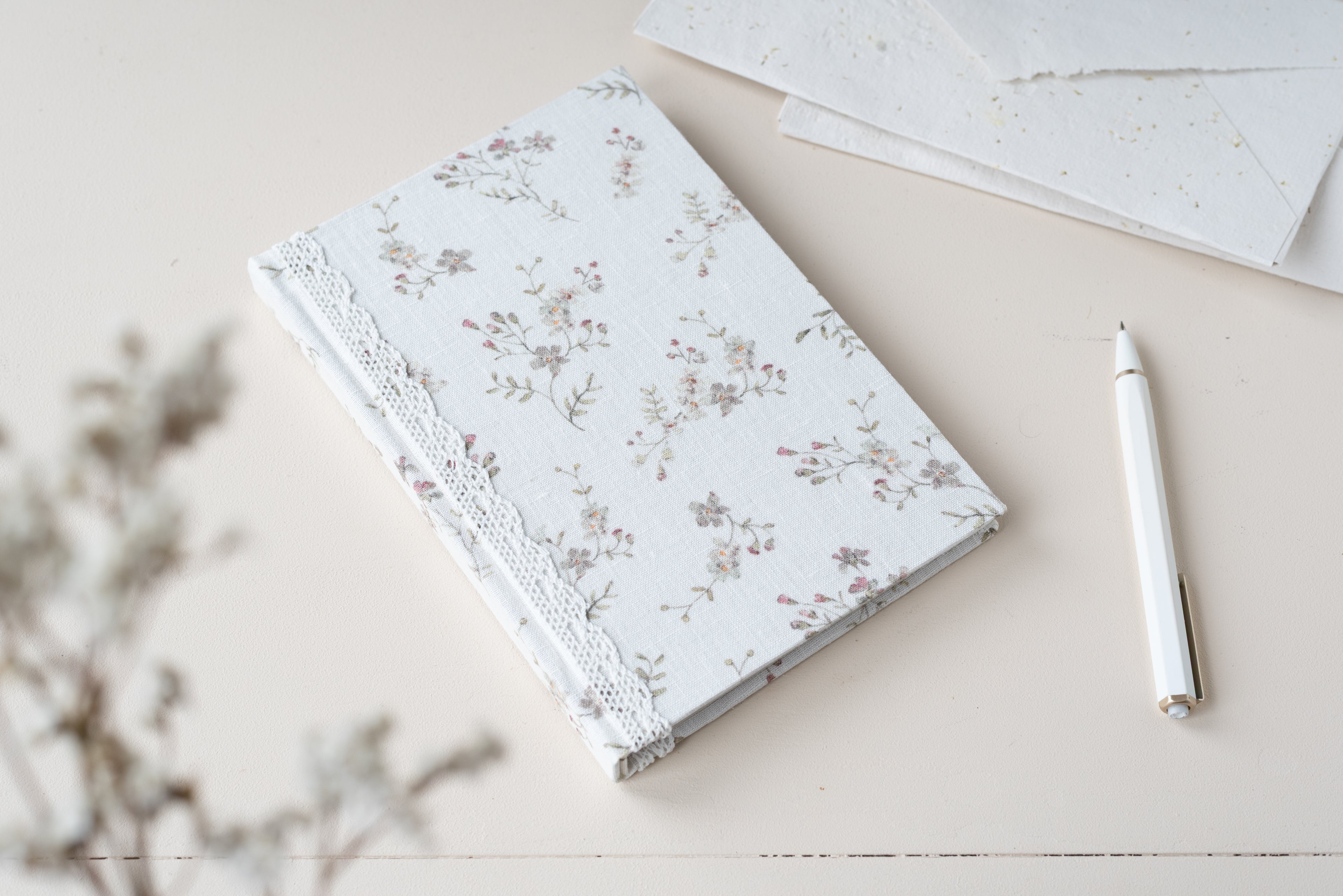 Carnet fleuri – Fleurs bleues Atelier Pastourelle