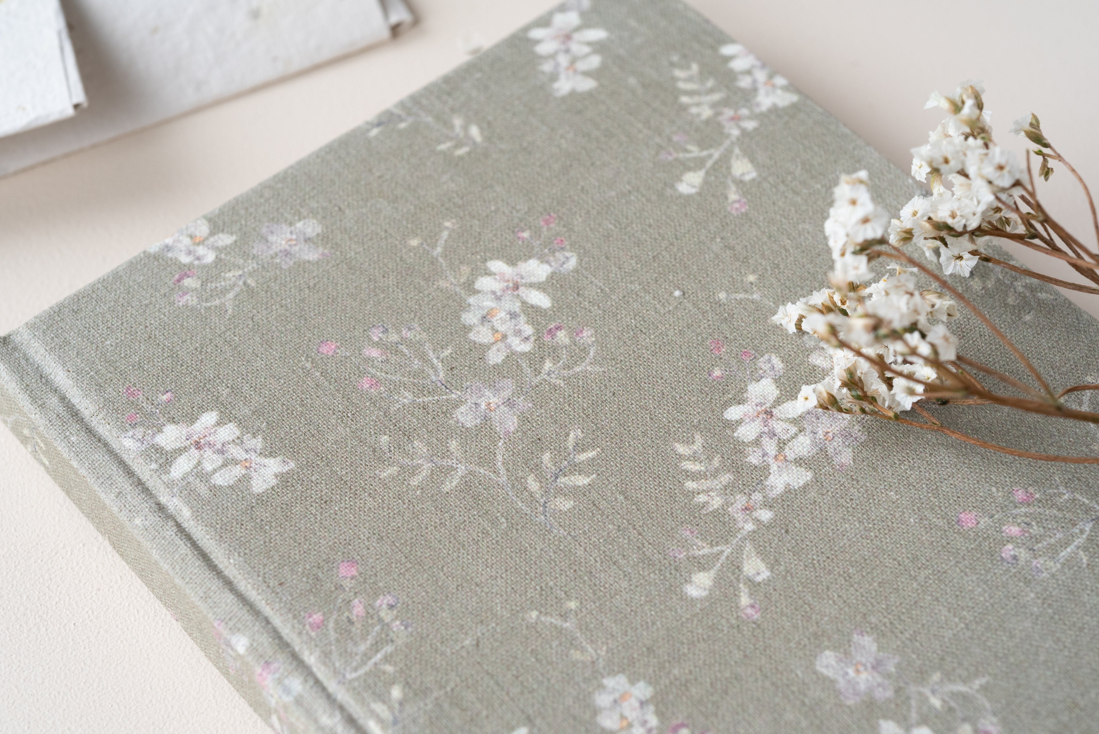 Carnet fleuri – Vert floral Atelier Pastourelle