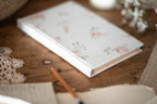 Carnet en lin – Blanc fleurs roses - Atelier Pastourelle